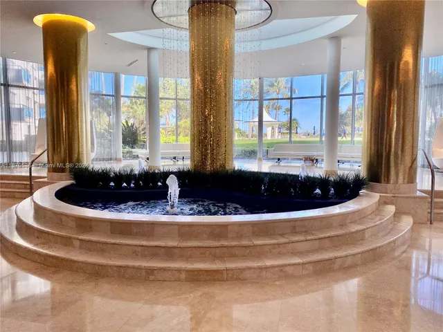 $585,000 | 5161 Collins Avenue, Unit 801, Miami Beach, FL 33140