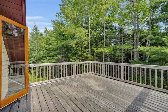 $985,000 | 70 Ledgewood Lane, Blue Hill, ME 04614