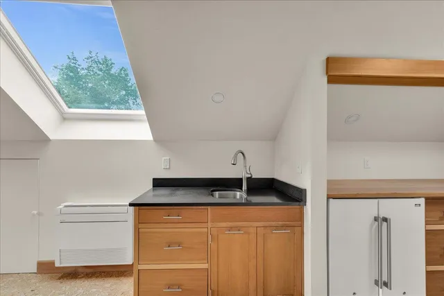 $985,000 | 70 Ledgewood Lane, Blue Hill, ME 04614