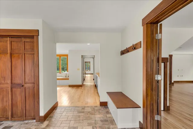 $985,000 | 70 Ledgewood Lane, Blue Hill, ME 04614