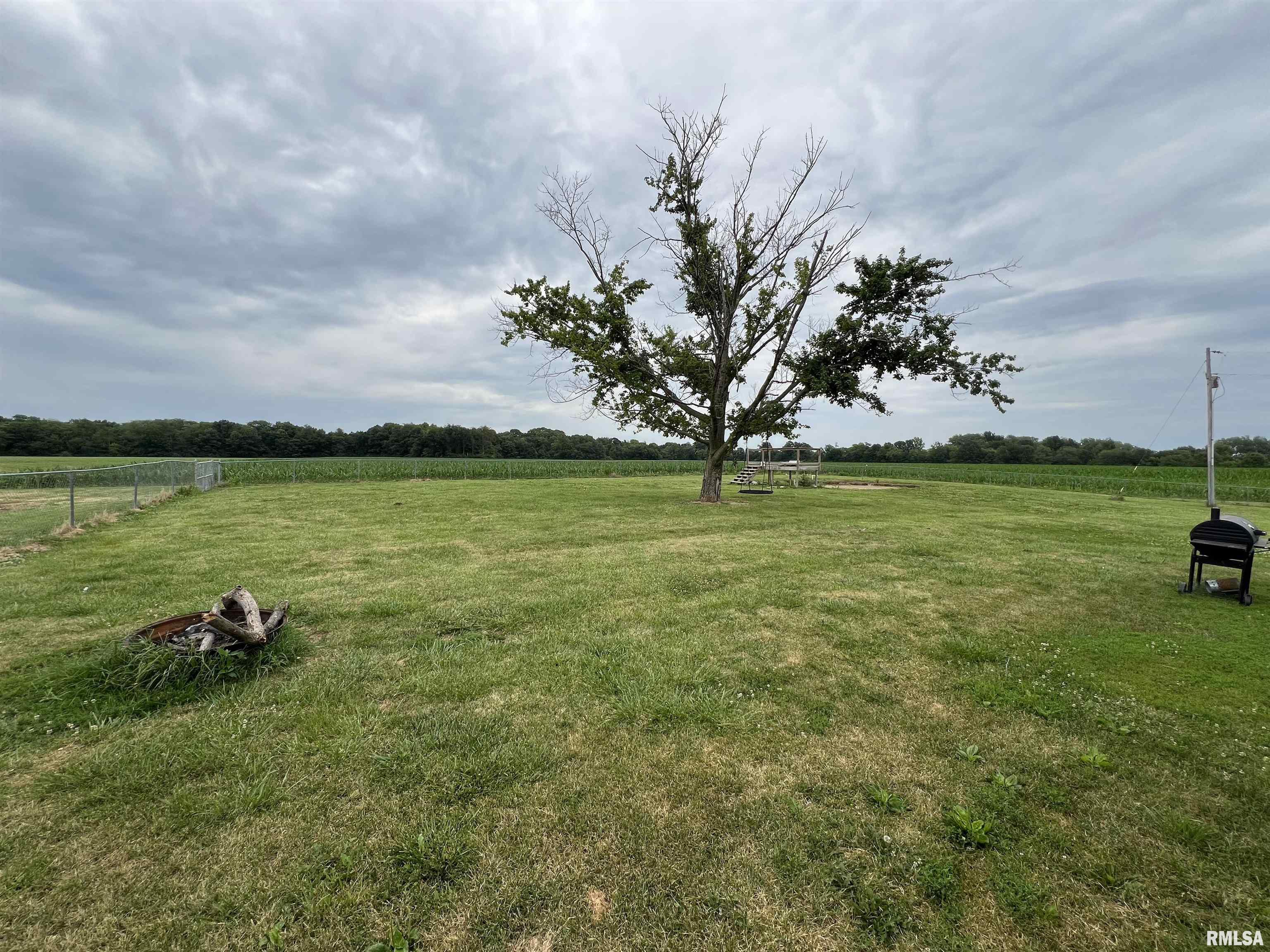 14250 East Putt Creek Road Cuba, IL 61427 - Photo 4 of 16 Gallery Image 4