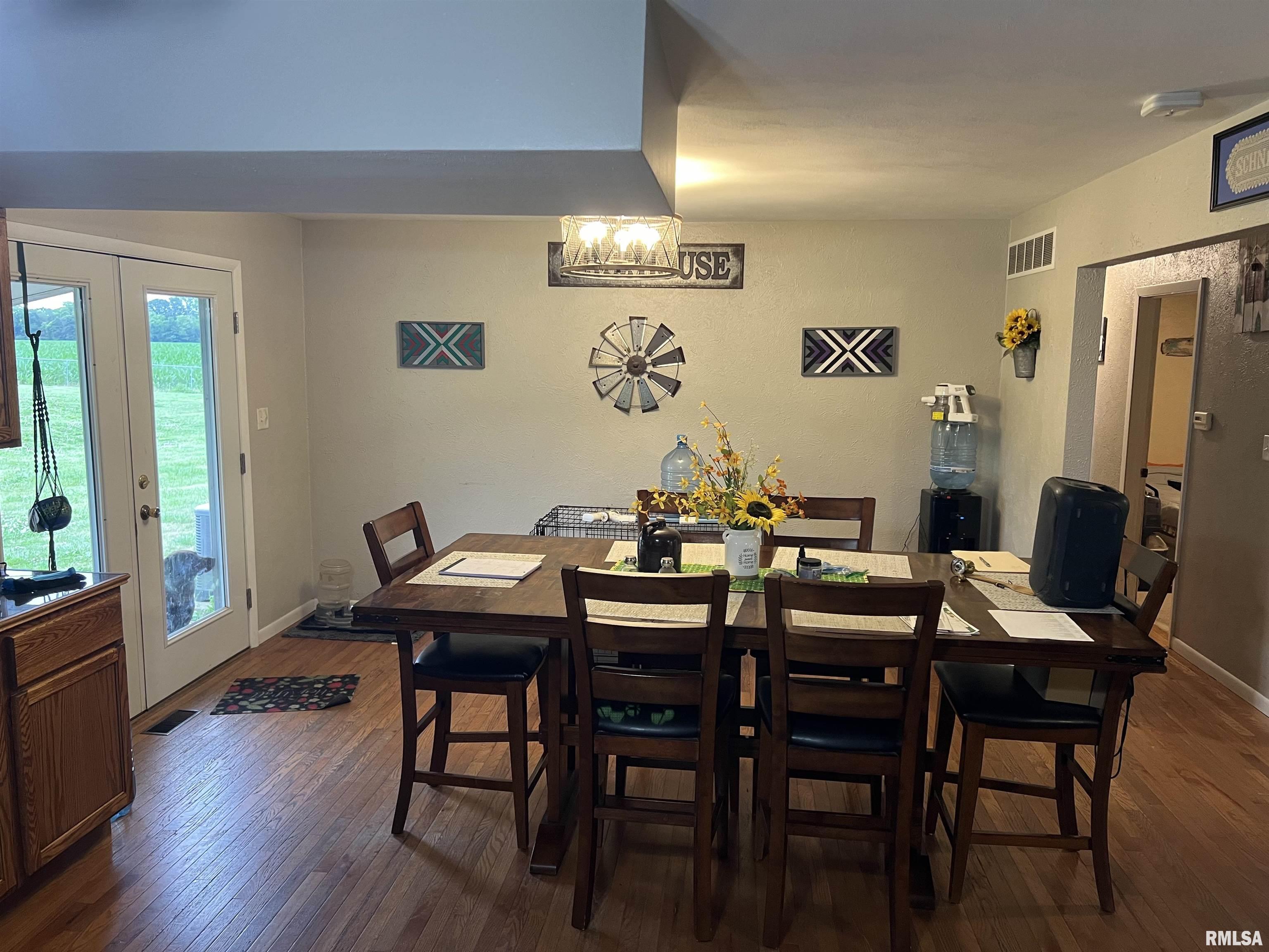 14250 East Putt Creek Road Cuba, IL 61427 - Photo 7 of 16 Gallery Image 7