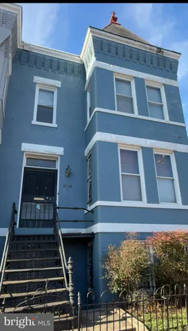 $1,100,000 | 656 6th Street Northeast, Washington, DC 20002