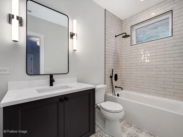 $1,429,900 | 3047 North Christiana Avenue, Chicago, IL 60618