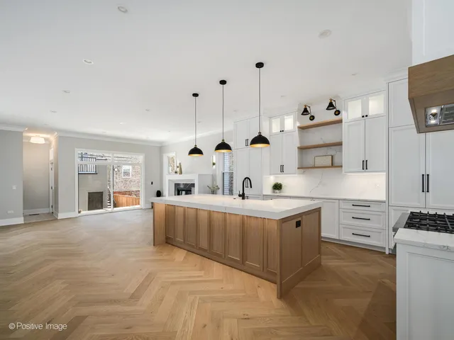 $1,429,900 | 3047 North Christiana Avenue, Chicago, IL 60618