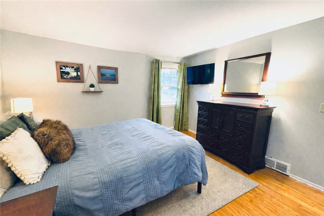 37 Penhurst Road Brighton, NY 14610 - Photo 10 of 16