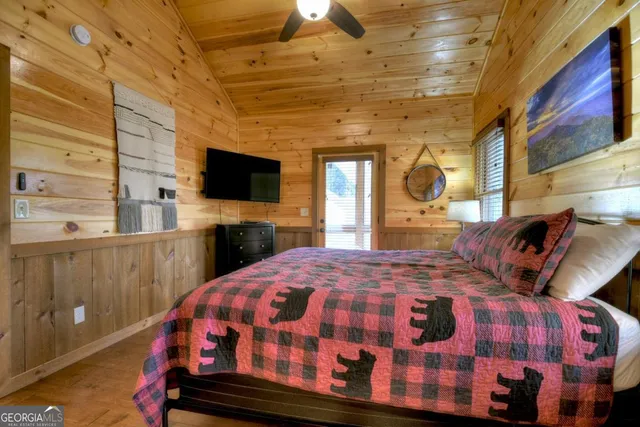 a view of a lake with houses with yard