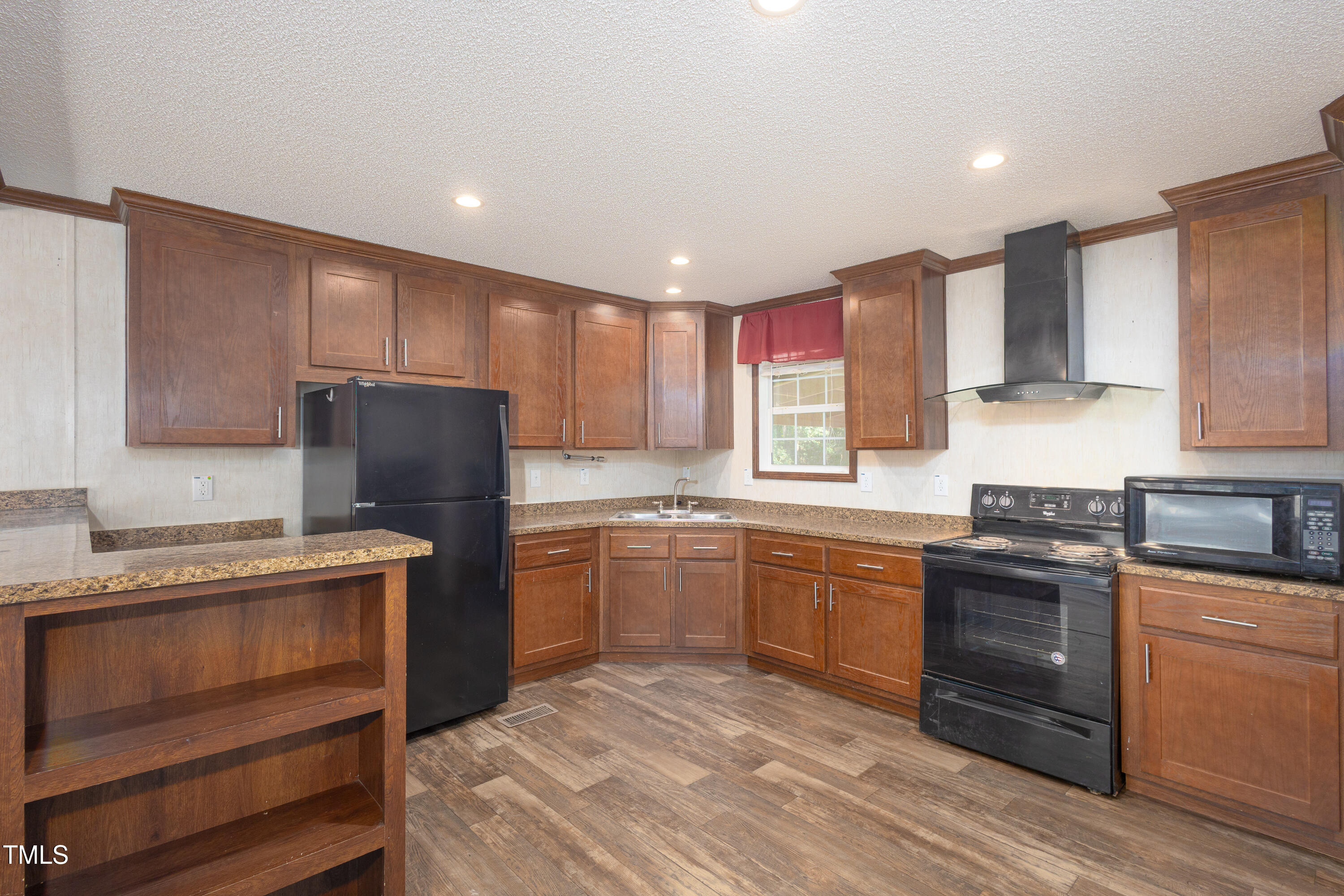 1101 Oak Grove Inn Road Selma, NC 27576 - Photo 12 of 31 1000069512