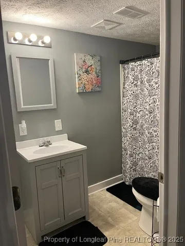 $265,000 | 17061 Duncan Avenue, Laurel Hill, NC 28351