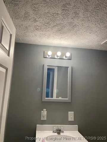 $265,000 | 17061 Duncan Avenue, Laurel Hill, NC 28351