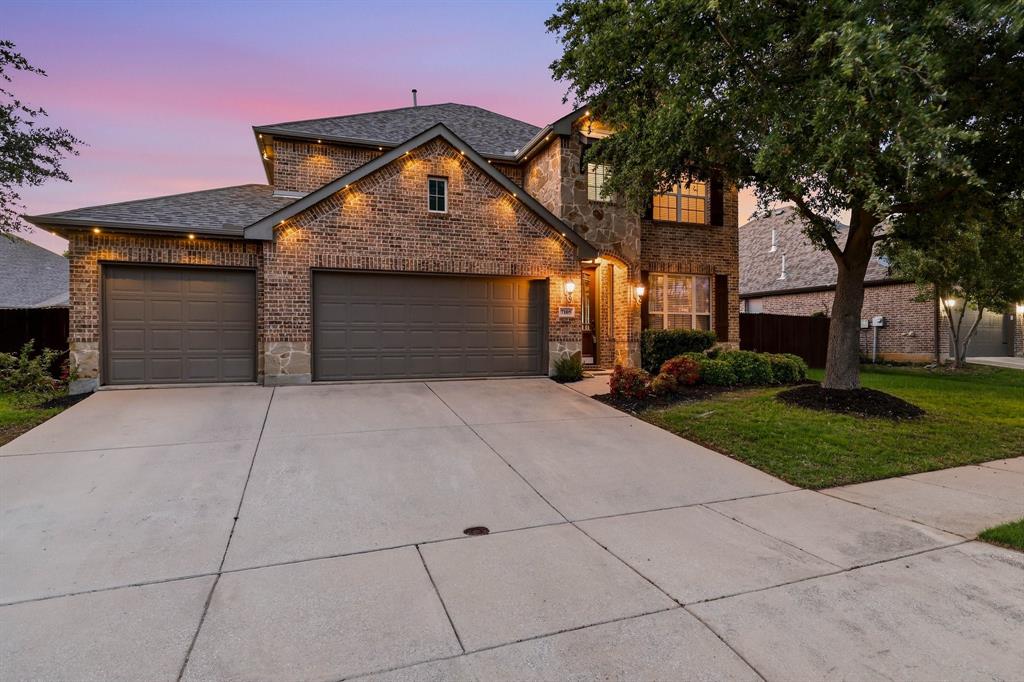 Fantastic curl appeal in the evening with Gemstone Trim Lights