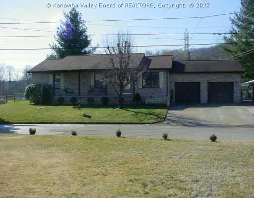 242 Seneca Circle Winfield, WV 25213 - Photo 1 of 1 Exterior Front.