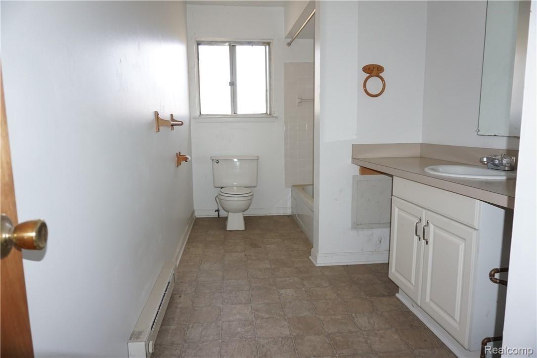 6920 Lakeshore Road Lexington, MI 48450 - Photo 6 of 16 DSC00773.JPG