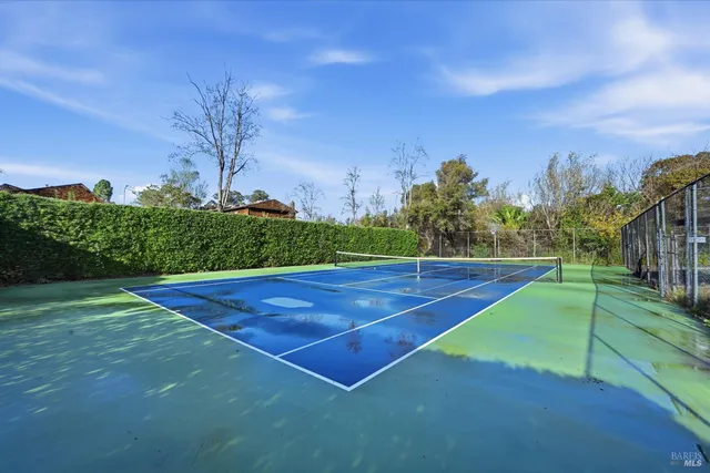 a view of a tennis court