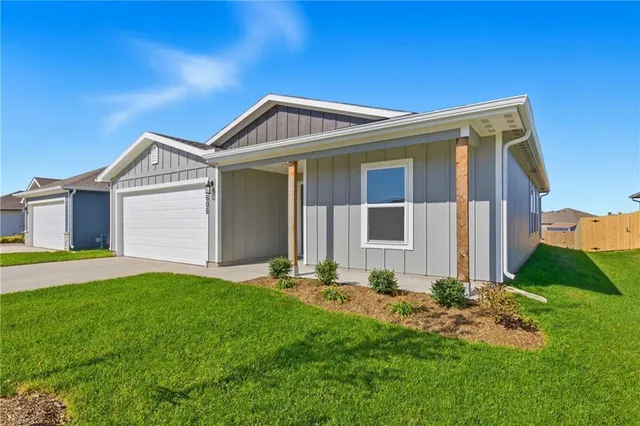 $338,490 | 606 Fountain Street, Gardner, KS 66030