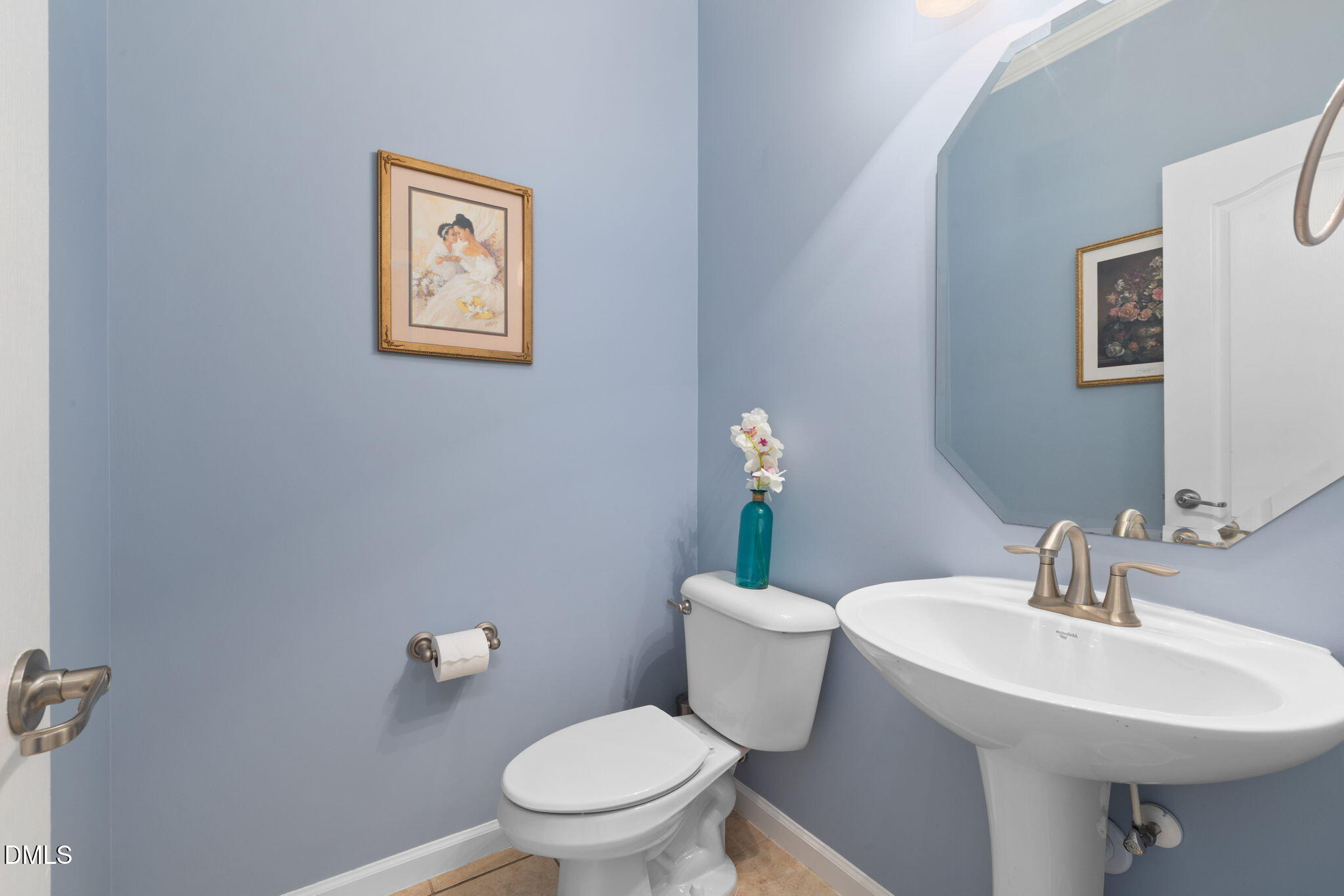 8311 Primanti Boulevard Raleigh, NC 27612 - Photo 11 of 41 20-web-or-mls-DX3A2411