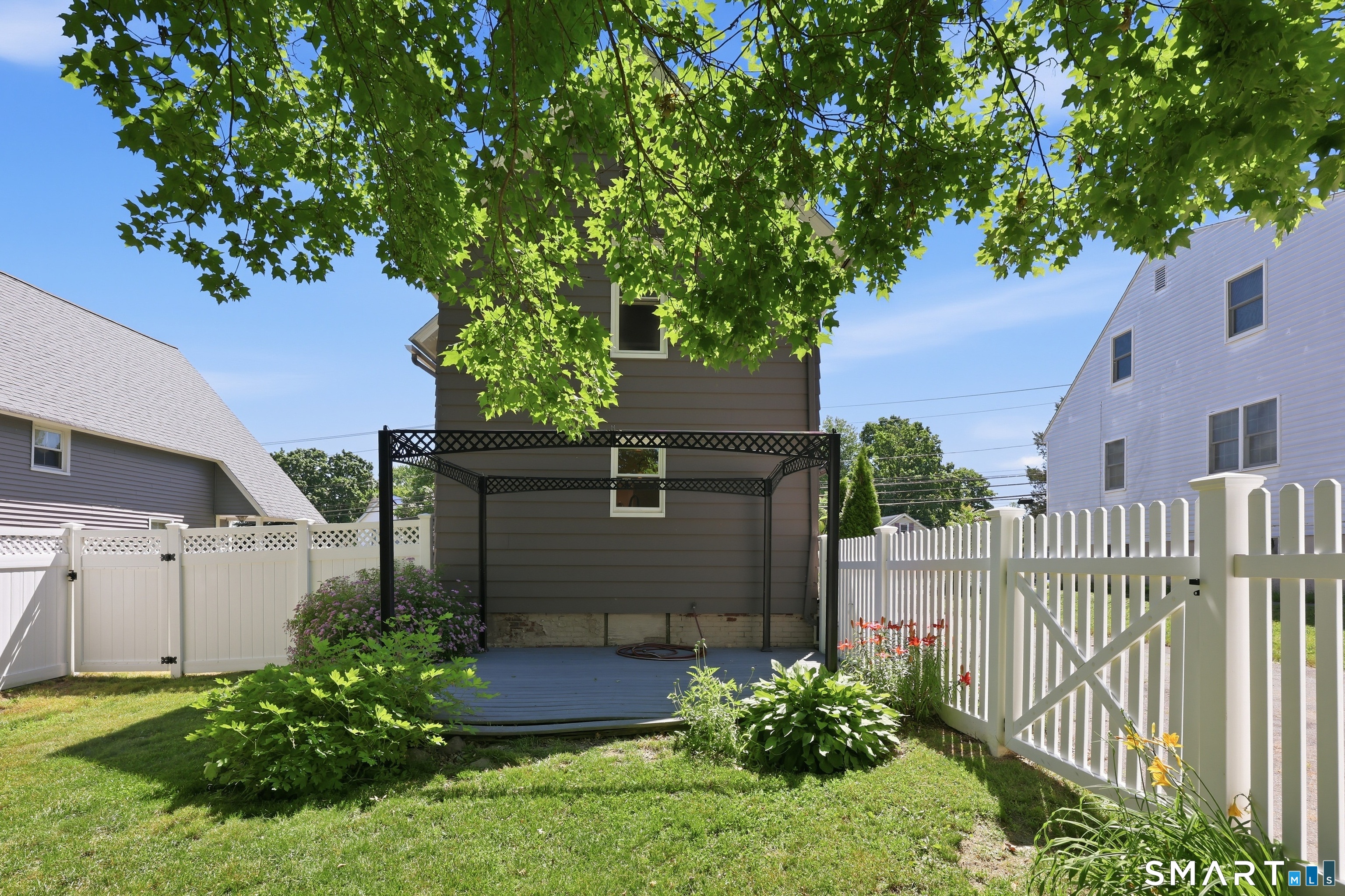 57 Ridge Road Middletown, CT 06457 - Photo 28 of 31