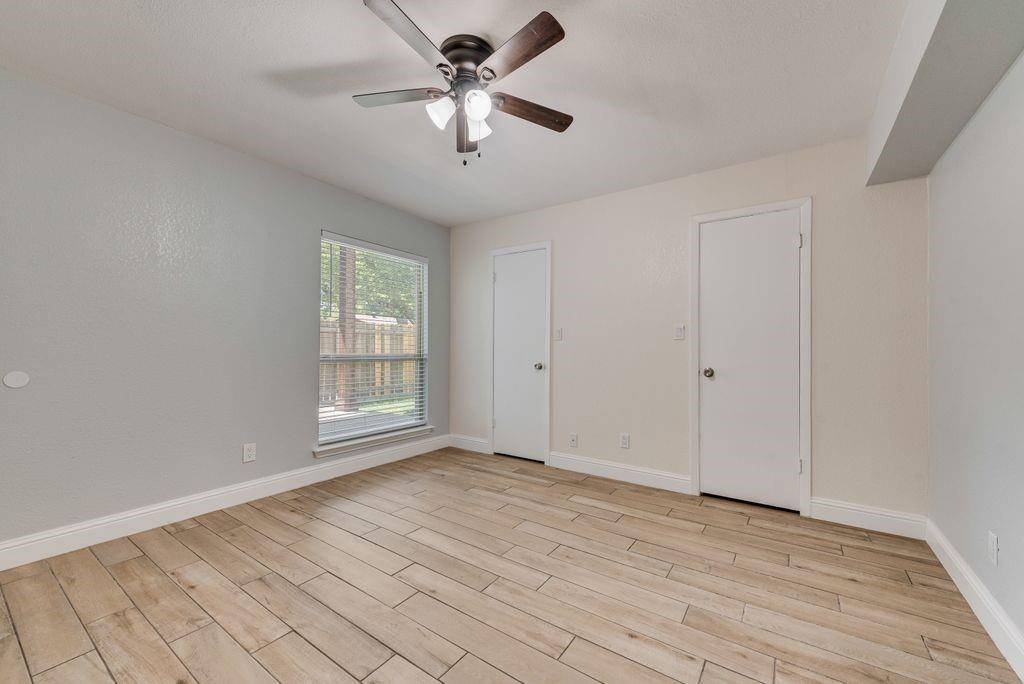 219 West Rochelle Road Irving, TX 75062 - Photo 16 of 29