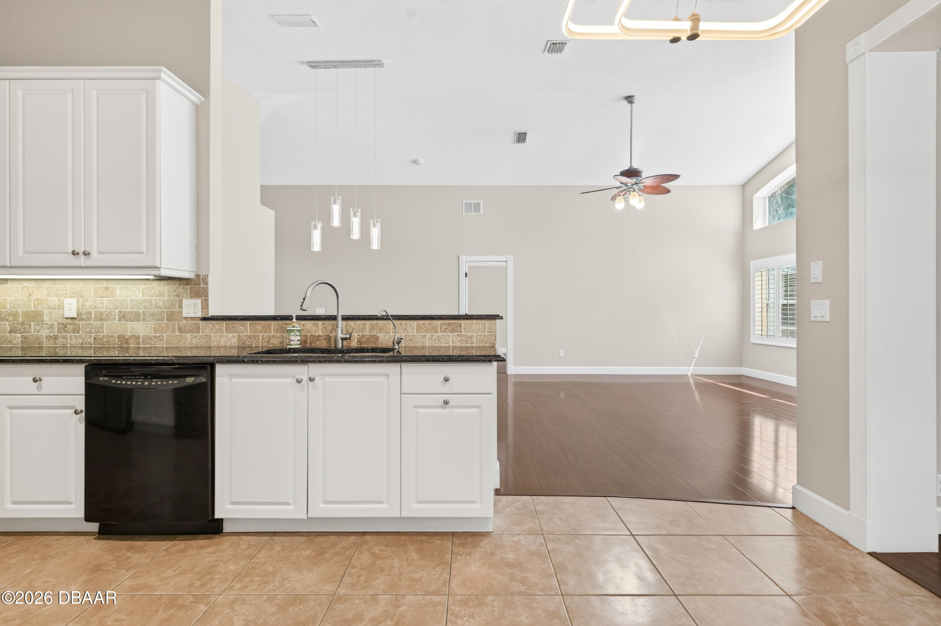 1223 Crown Pointe Lane Ormond Beach, FL 32174 - Photo 15 of 47 DSC03212 (1)
