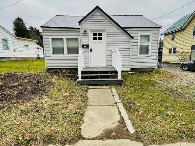 58 Locust Street Warren, PA 16365 - Photo 2 of 14 Gallery Image 2