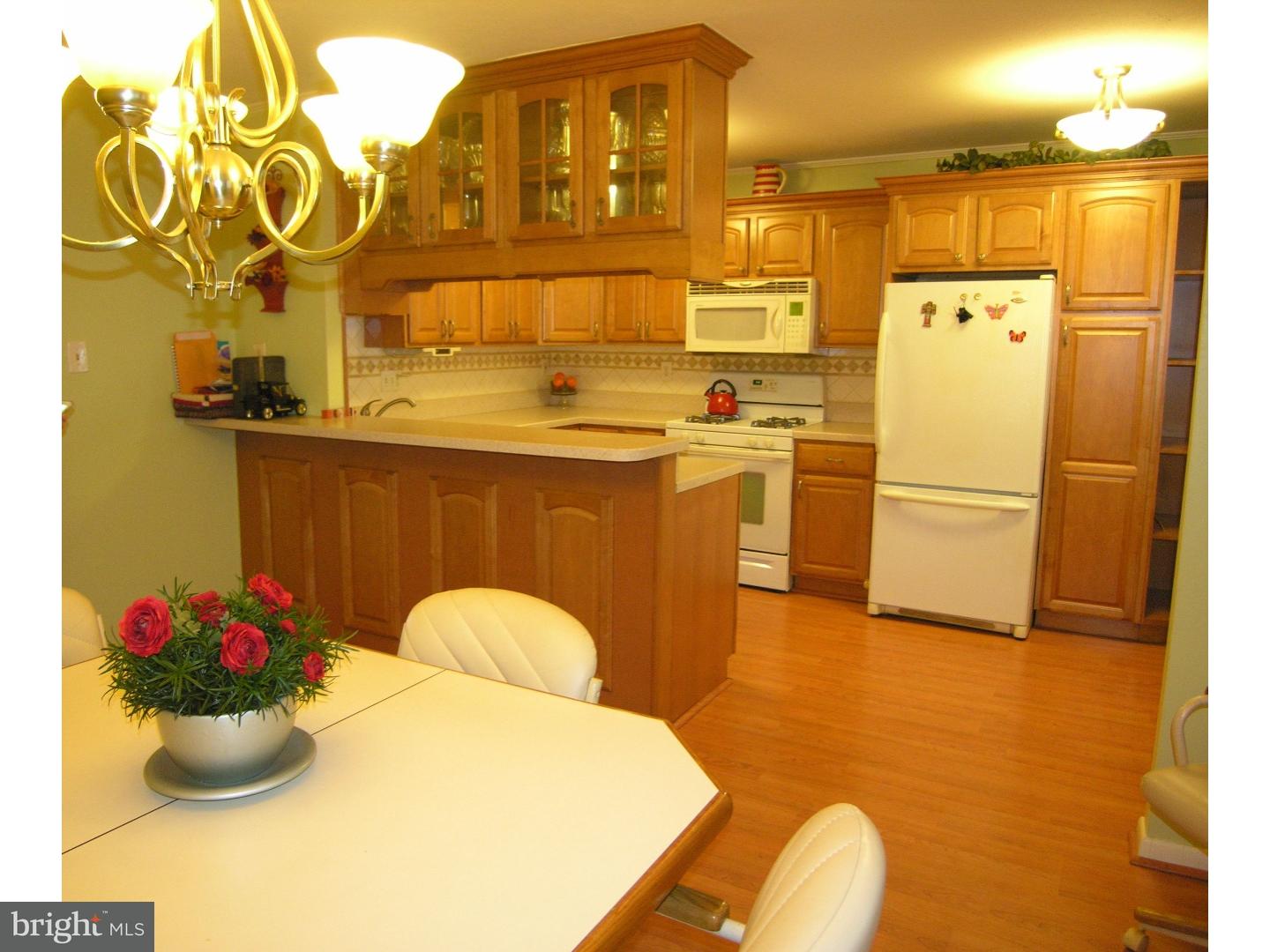 3456 Vinton Road Philadelphia, PA 19154 - Photo 5 of 14 Dining Room