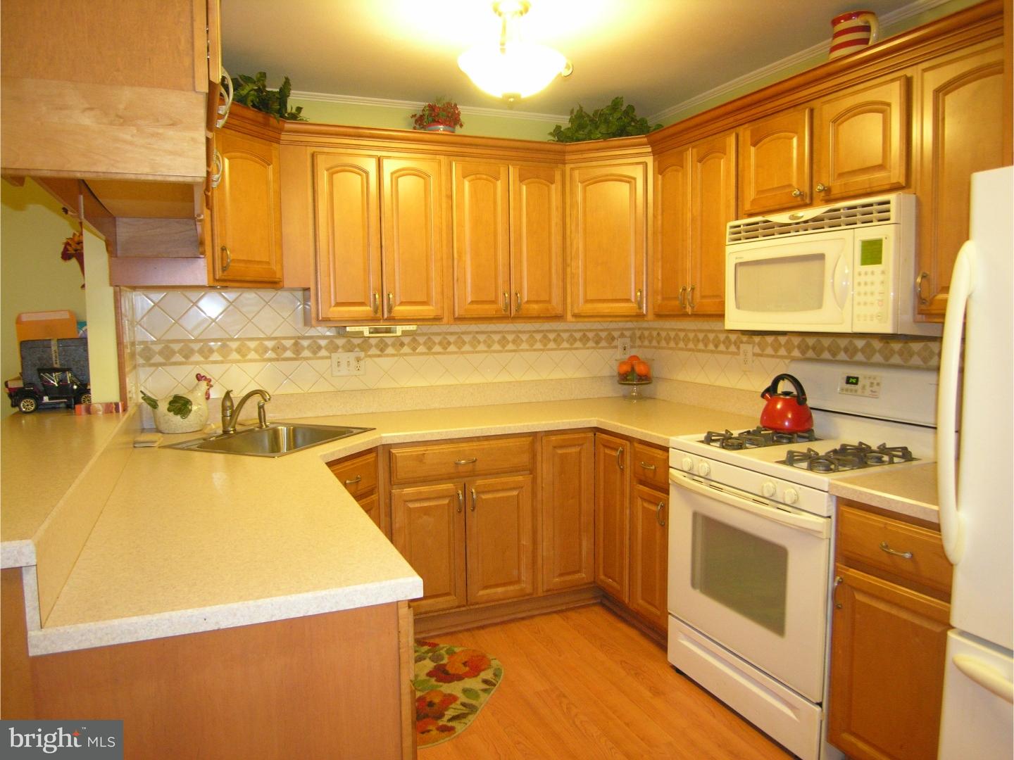 3456 Vinton Road Philadelphia, PA 19154 - Photo 6 of 14 Kitchen