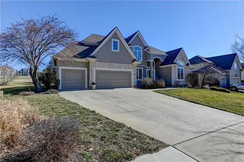 $717,777 | 9625 Cailler Drive, Lenexa, KS 66220