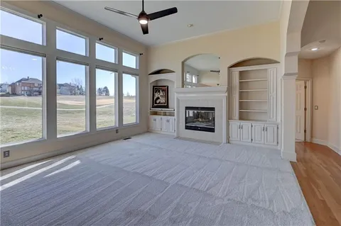 $717,777 | 9625 Cailler Drive, Lenexa, KS 66220