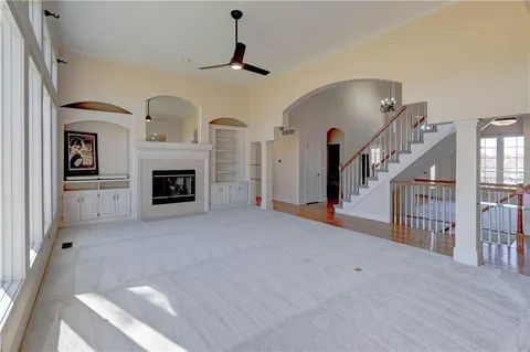 $717,777 | 9625 Cailler Drive, Lenexa, KS 66220