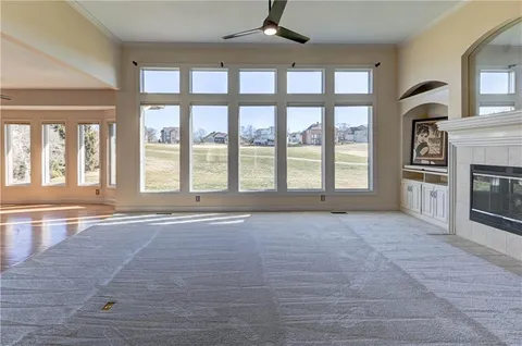 $717,777 | 9625 Cailler Drive, Lenexa, KS 66220