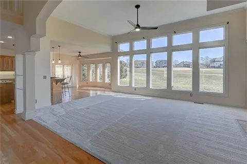 $717,777 | 9625 Cailler Drive, Lenexa, KS 66220