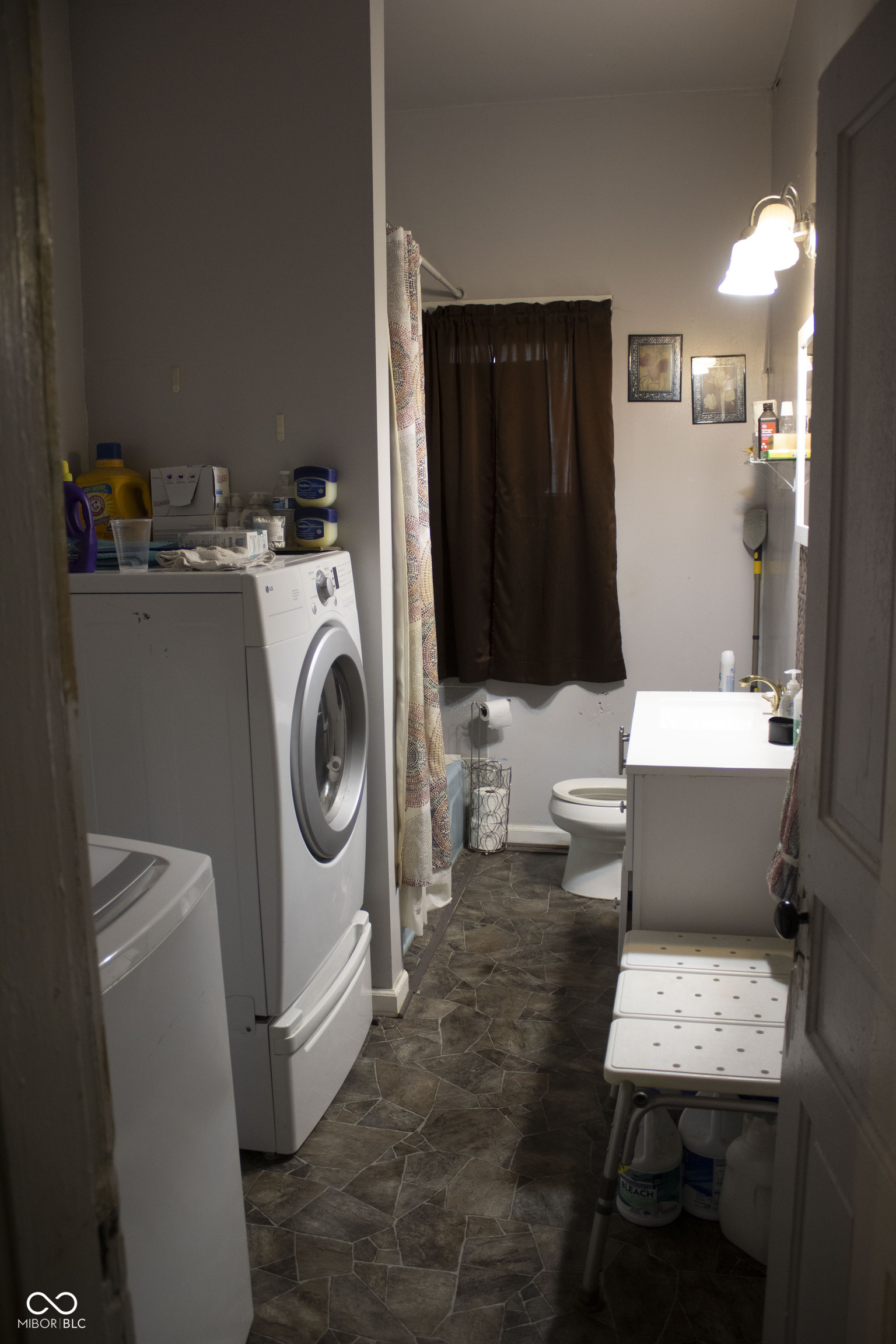 1951 Ruckle Street Indianapolis, IN 46202 - Photo 12 of 24