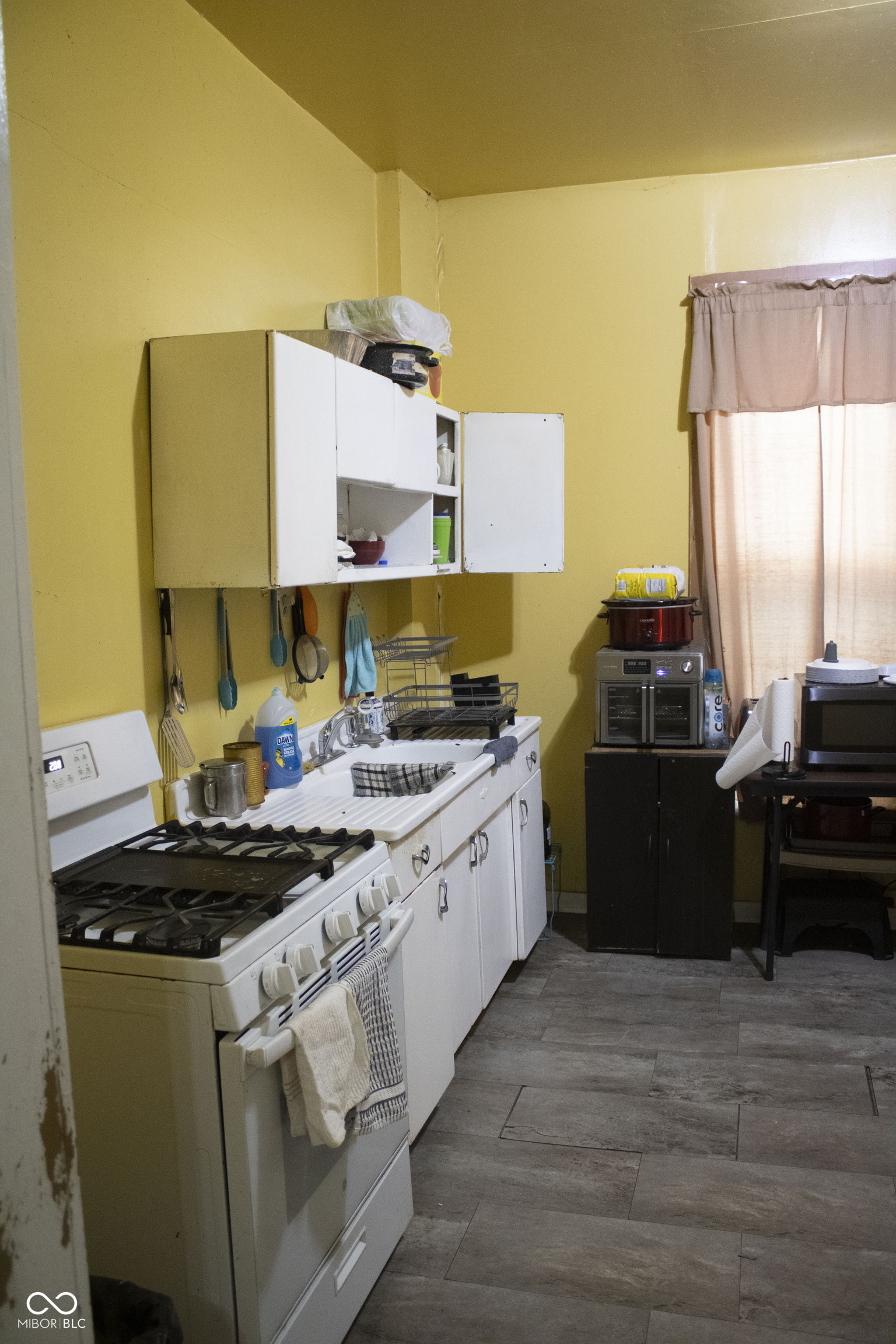 1951 Ruckle Street Indianapolis, IN 46202 - Photo 16 of 24