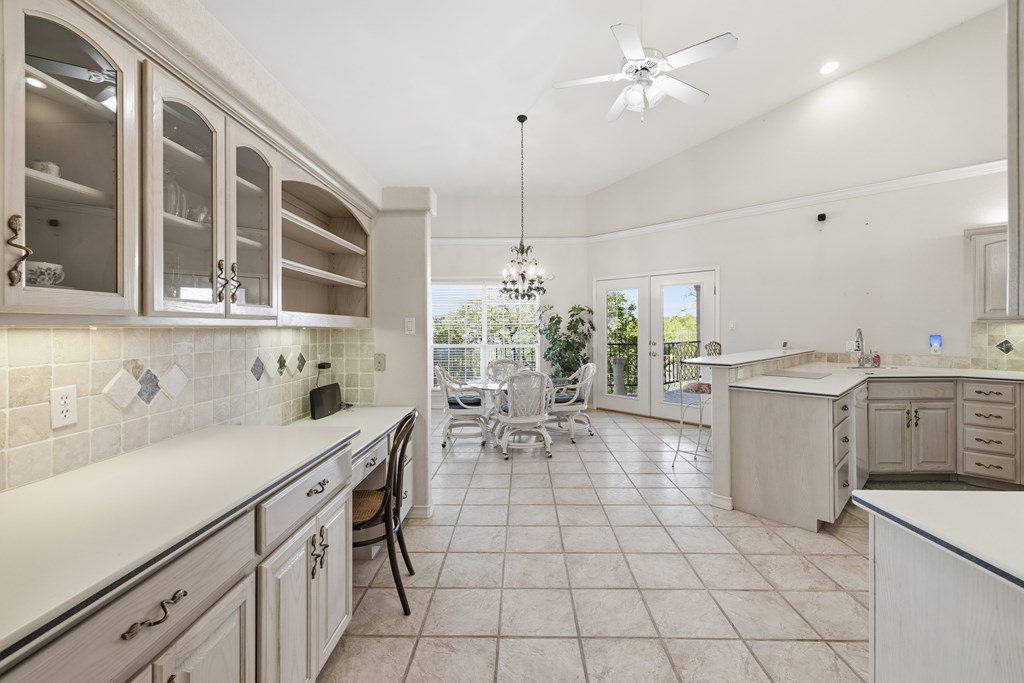 426 Treasure Hills Road South Kerrville, TX 78028 - Photo 20 of 58