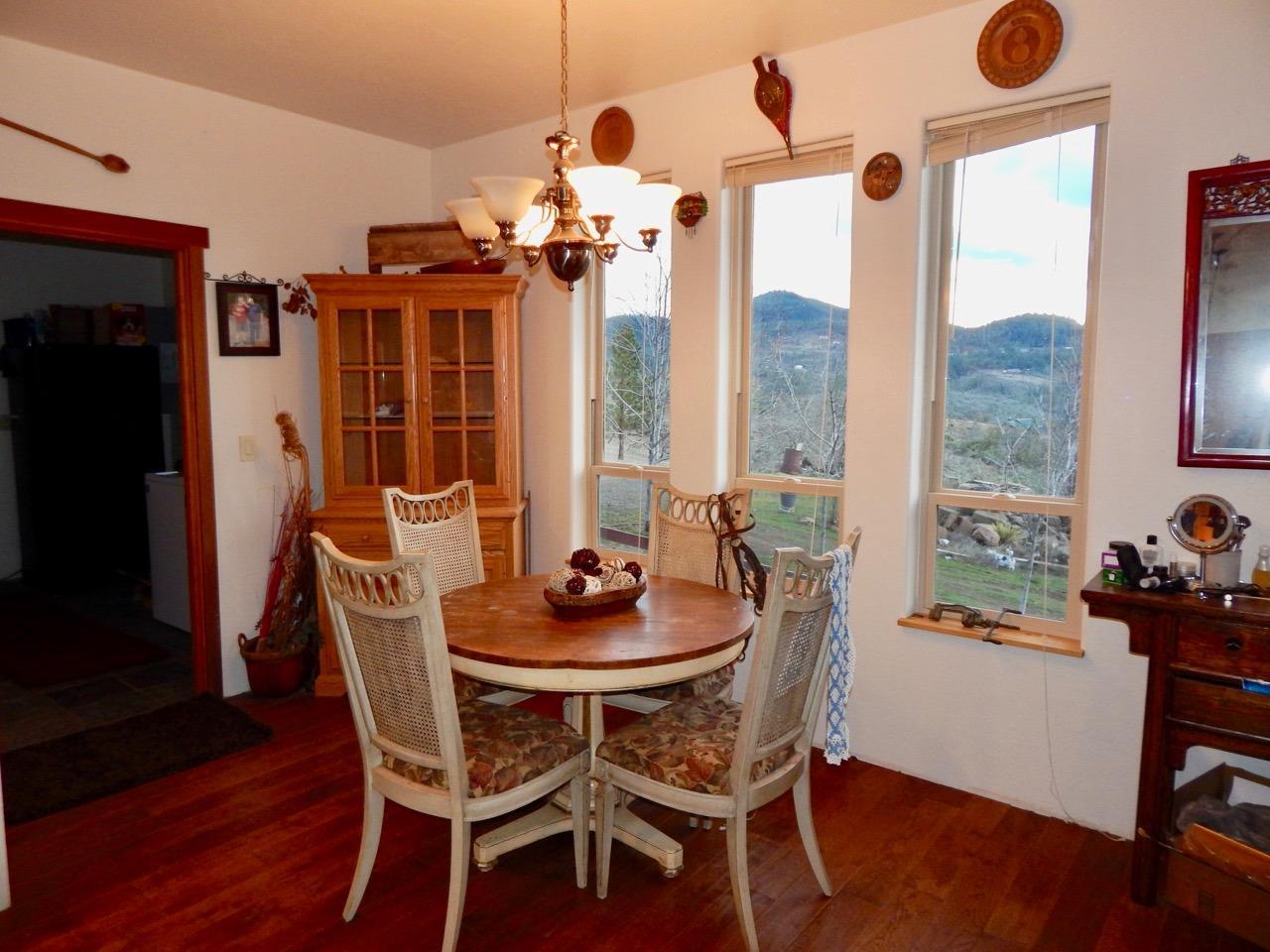 5047 East Antelope Road Eagle Point, OR 97524 - Photo 11 of 24 Additional Photo