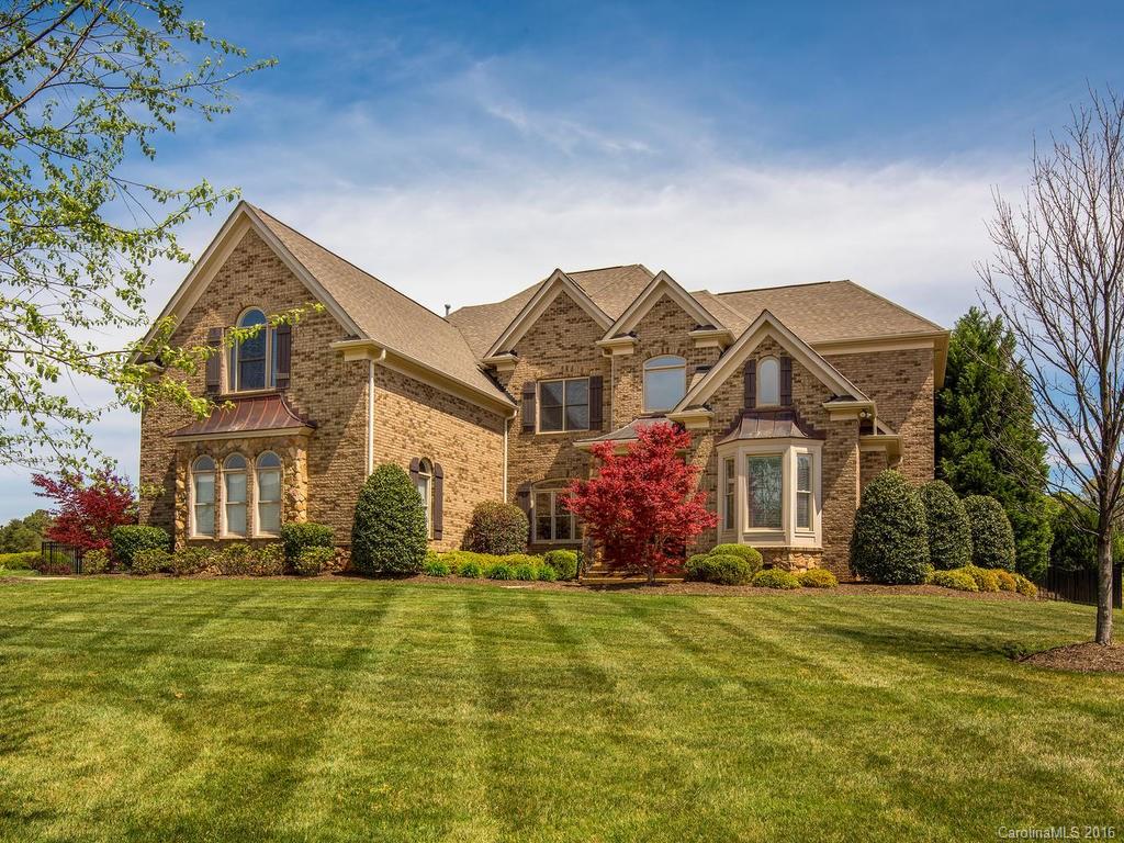 1602 Pearlstone Lane Matthews, NC 28104 - Photo 3 of 24 Gallery Image 3