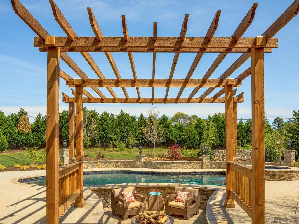 1602 Pearlstone Lane Matthews, NC 28104 - Photo 5 of 24 Gallery Image 5