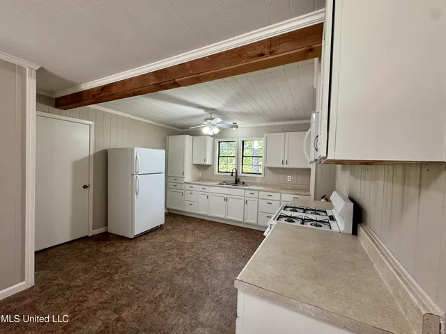 $179,000 | 105 Canton Drive, Yazoo City, MS 39194