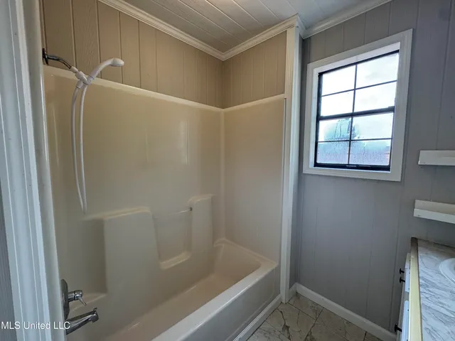 $179,000 | 105 Canton Drive, Yazoo City, MS 39194