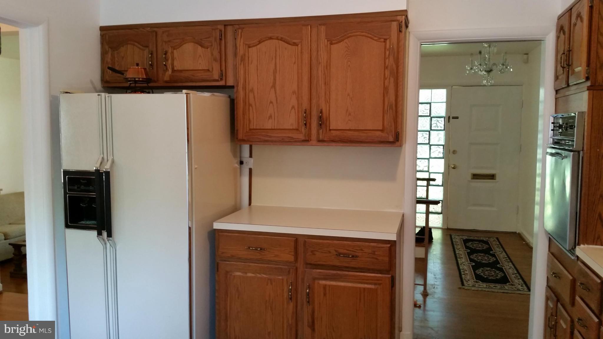 402 Neale Avenue Silver Spring, MD 20901 - Photo 7 of 25 Kitchen