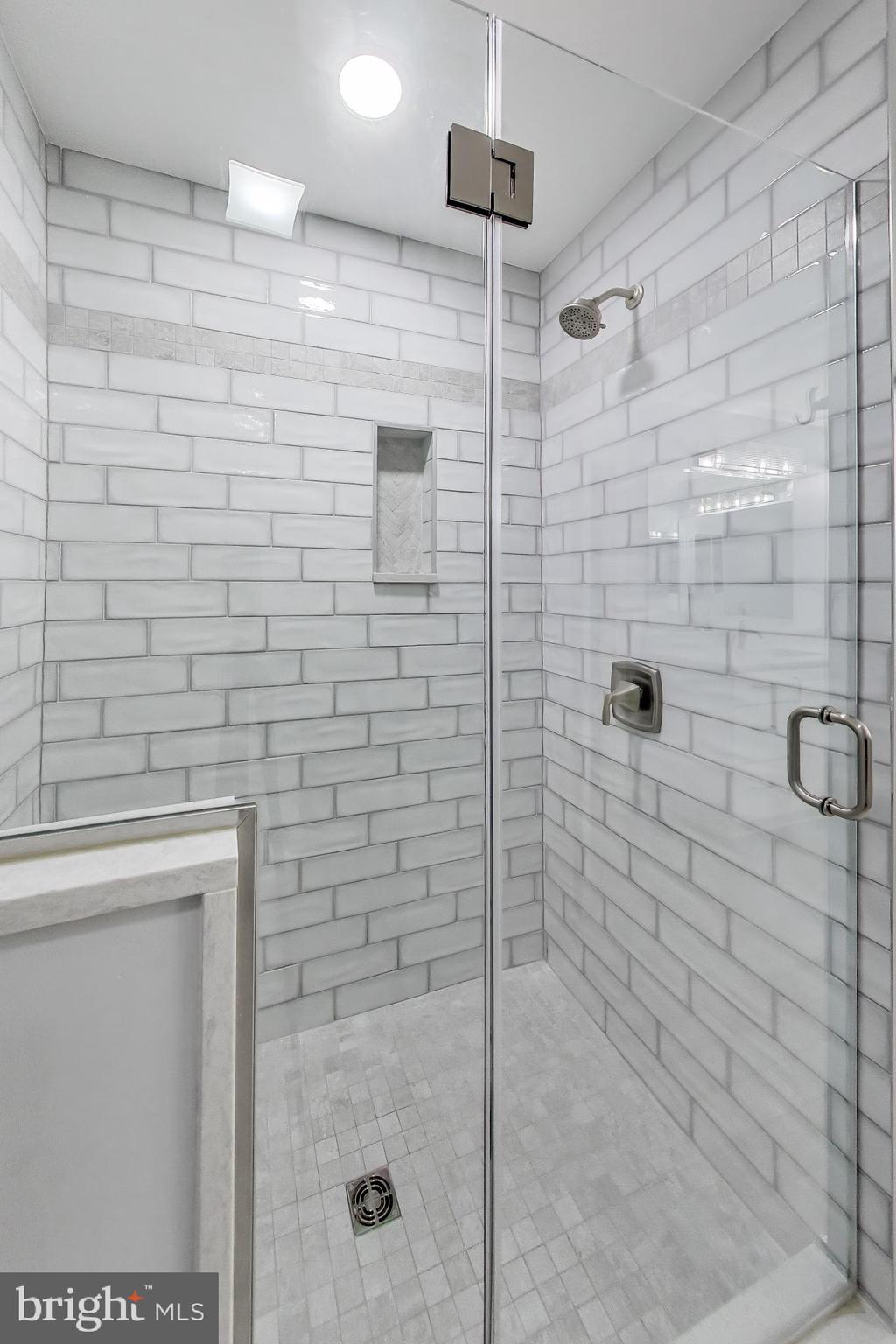 8017 Rising Ridge Road Bethesda, MD 20817 - Photo 25 of 54