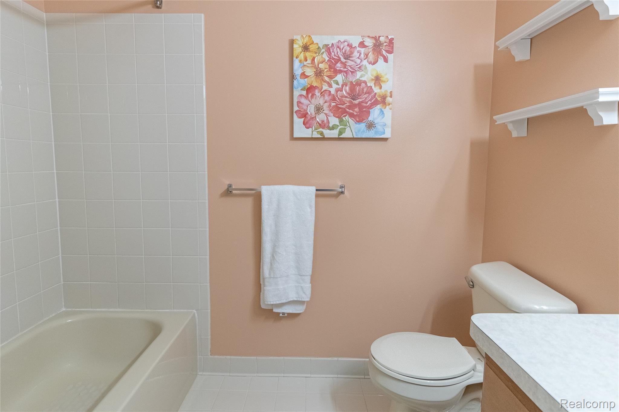 1643 Deepwood Circle Rochester, MI 48307 - Photo 32 of 35 DJ0A3405-HDR.jpg