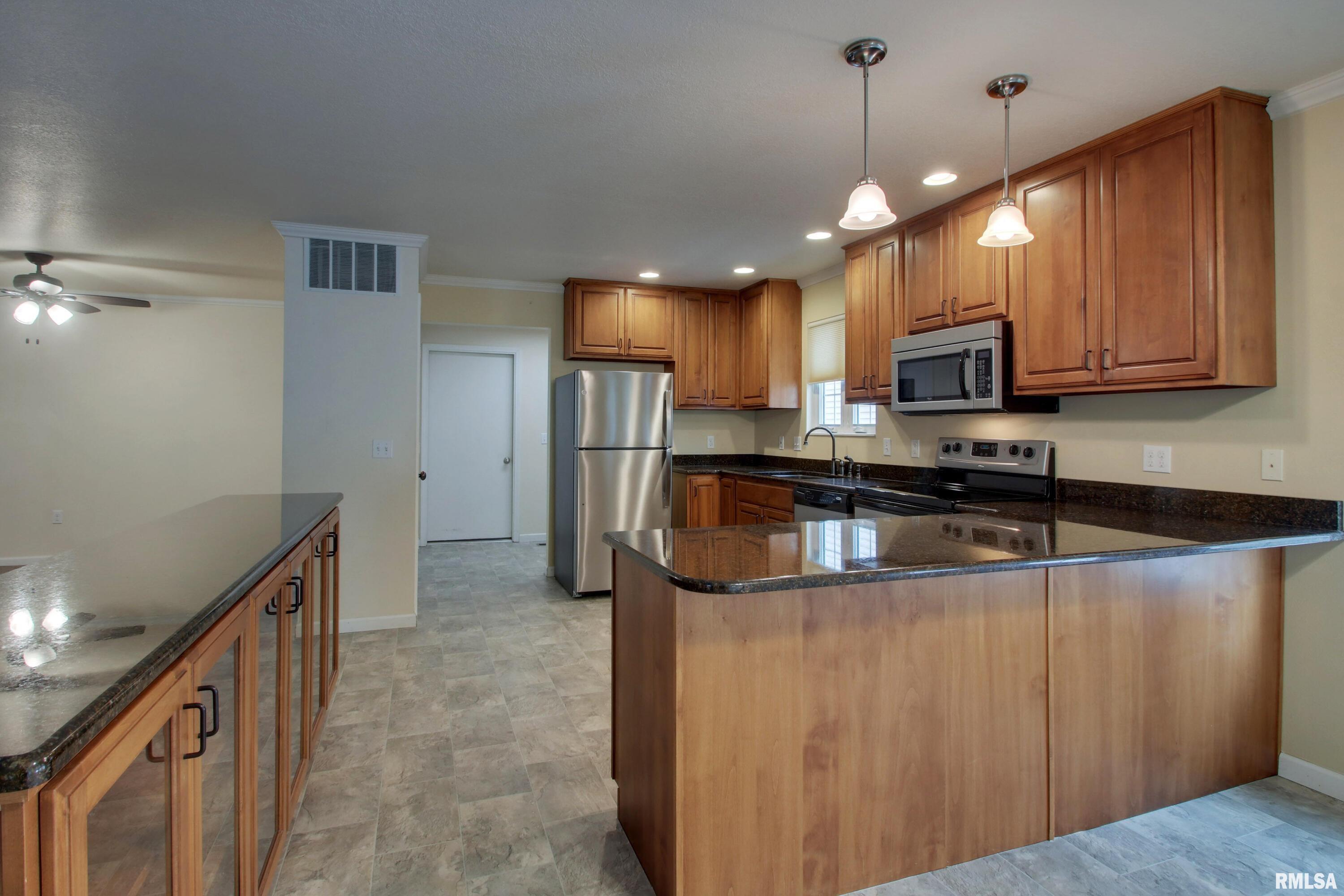 4813 Chestnut Street Quincy, IL 62305 - Photo 9 of 26