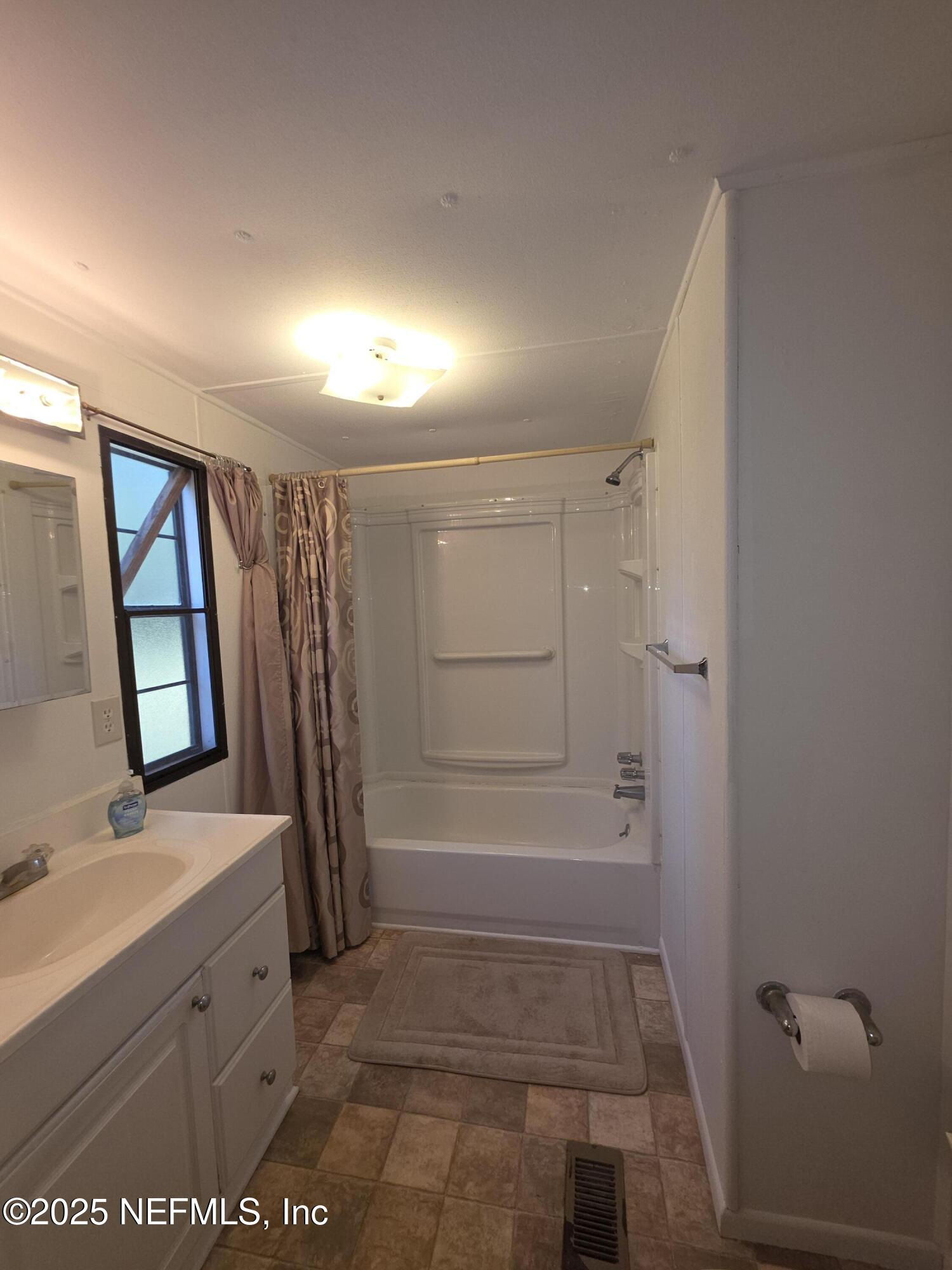 7452 129th Road Live Oak, FL 32060 - Photo 11 of 35 20251023_141513