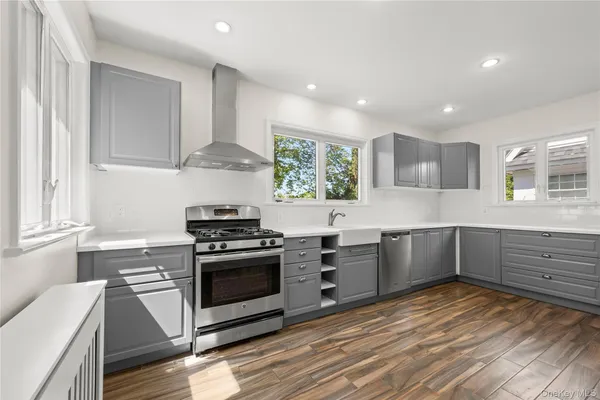 $4,700 | 260-05 Kensington Place, Great Neck, NY 11020