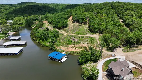 $1,850,000 | 835 Greenview Drive, Camdenton, MO 65020