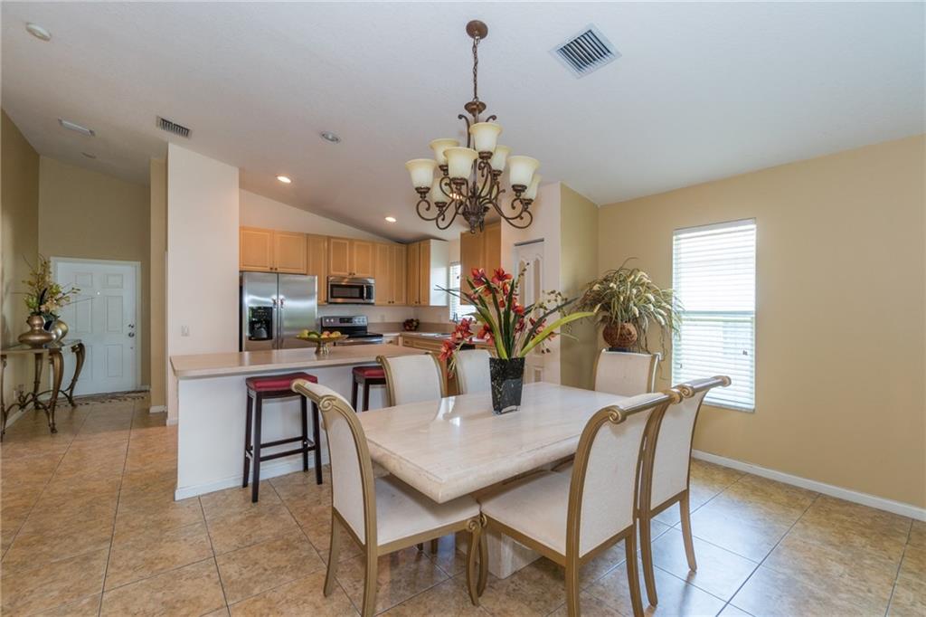 2728 Southwest Regency Road Stuart, FL 34997 - Photo 5 of 25 Gallery Image 5