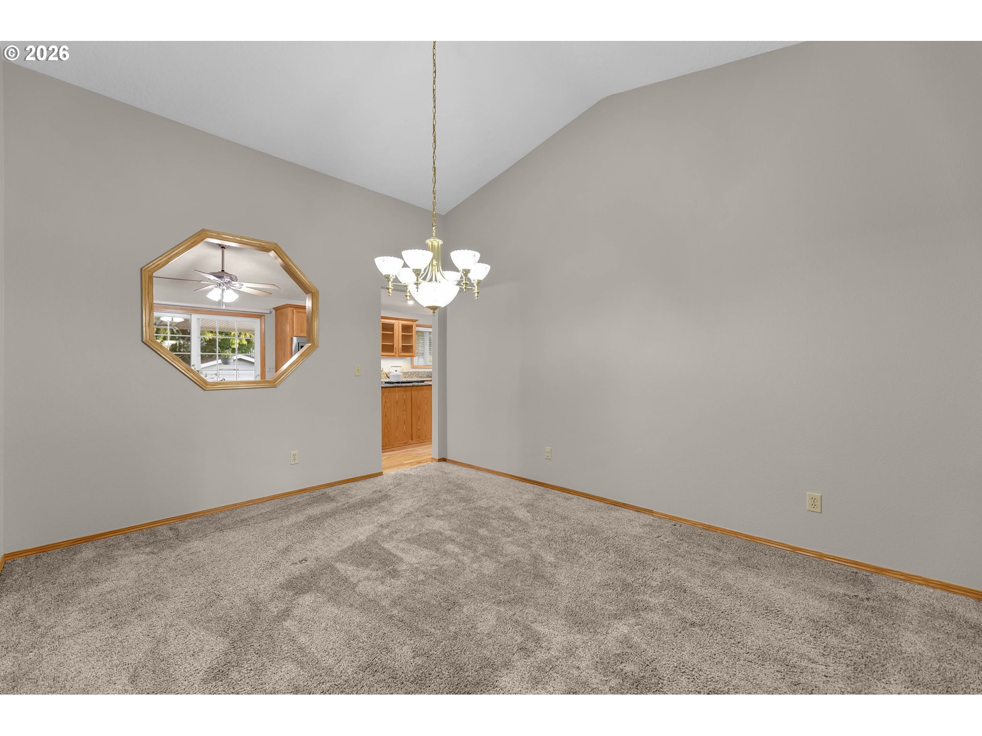 14811 Southeast Graham Road Vancouver, WA 98683 - Photo 5 of 34