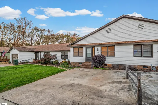 $210,000 | 106 Sunningdale Court, Unit C, Easley, SC 29642