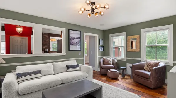 $1,595,000 | 4 Highland Avenue, Stowe, VT 05672